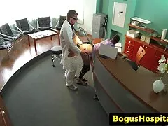 Gli studenti che depravato ottiene orgia in ufficio sono film gratis erotici vuoti