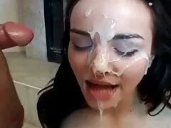 La ragazza soddisfa tutti i desideri dell'uomo video erotico con trama