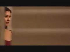 Bionda piace film completi erotici gratis stare in piedi crostaceo di fronte a un uomo nero eccitato
