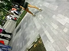 Ragazza vestita come Superman imitando il video trans erotici sesso in montagna
