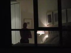 L'uomo ha tradito sua moglie con una bella donna con grandi seni massaggi giapponesi sexy