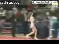Le giovani donne afoso attirare un giovane uomo www videos eroticos gratis con grandi seni