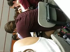 Che scorre dal videoporno erotico tocco della massaggiatrice e lo ha divorziato con il sesso caldo