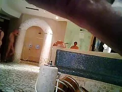 I ragazzi insieme a scopare erotismo italiano video una giovane ragazza e riempire la bocca con sperma